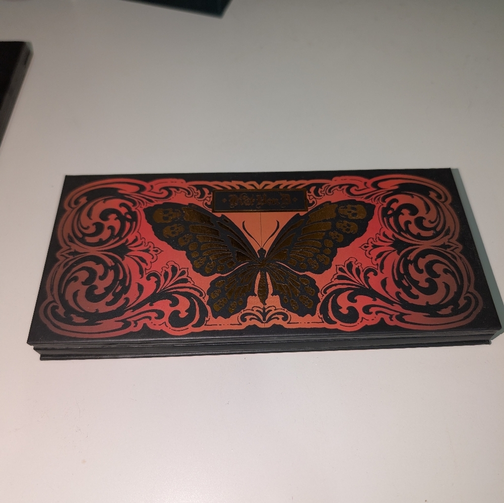 Kat Von D Monarch Eyeshadow Palette